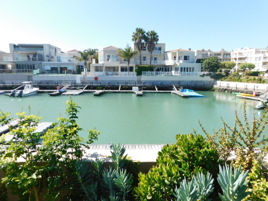 4 Bedroom Property for Sale in Harbour Island Western Cape
